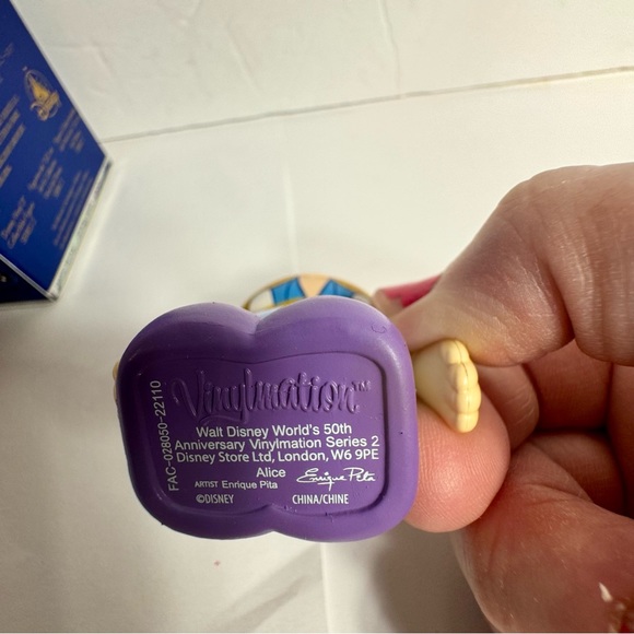 NWT. Disney World 50th Anniversary Vinylmation Series 2 Alice in Wonderland Tea - Picture 3 of 8